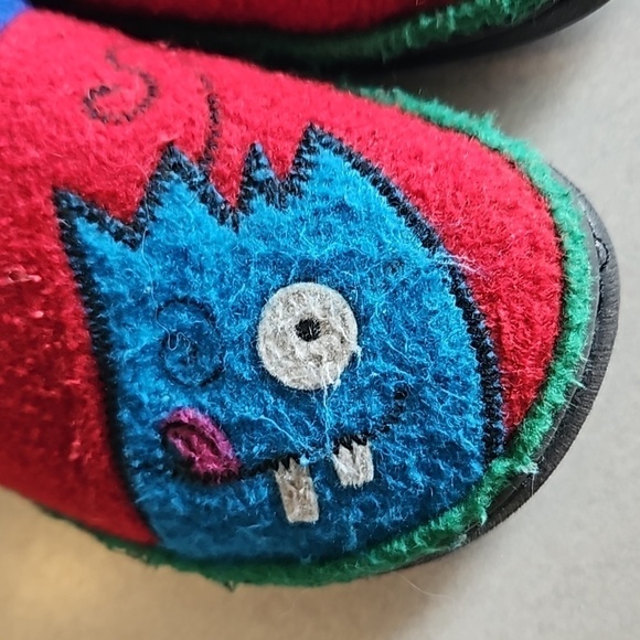 Acorn monster slippers 11/12 - Picture 4 of 11